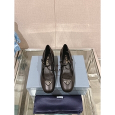 Prada flat shoes